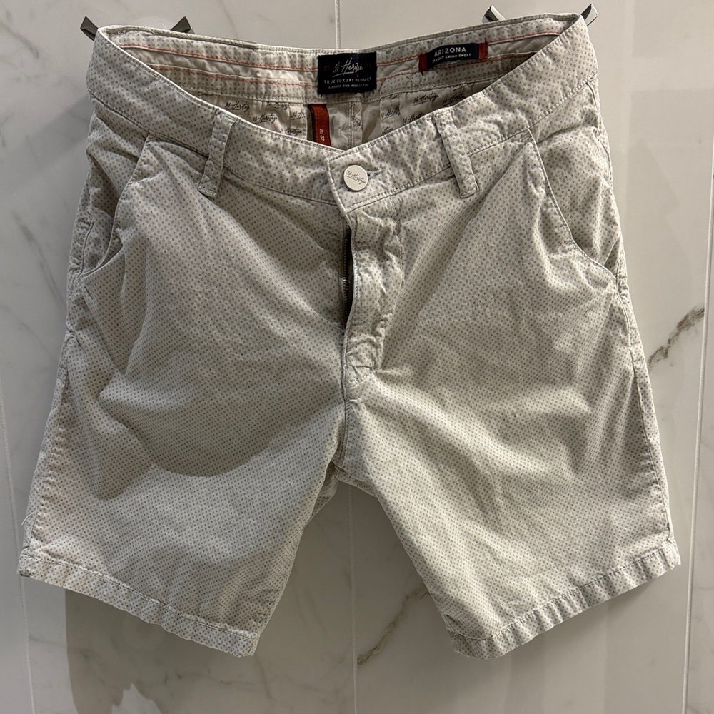 Arizona Jean Company Men's Light Gray Patterned Shorts